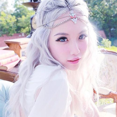 anh-bi-chup-tiet-lo-nhan-sac-gay-hut-hang-cua-cac-hot-girl-mang-page-2-4