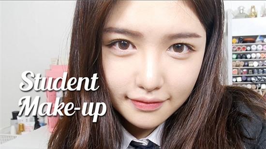 anh-bi-chup-tiet-lo-nhan-sac-gay-hut-hang-cua-cac-hot-girl-mang-1