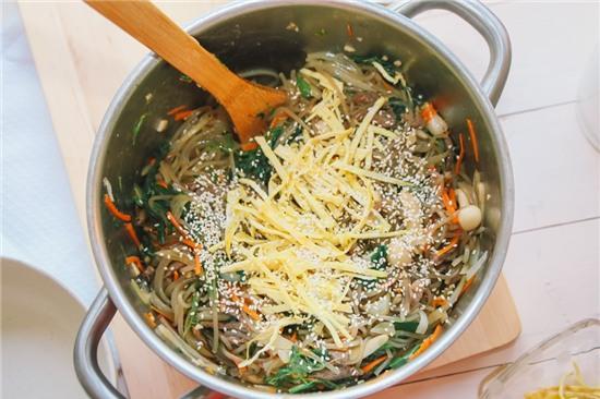 Nhung mon Han Quoc cang an cang me hinh anh 5