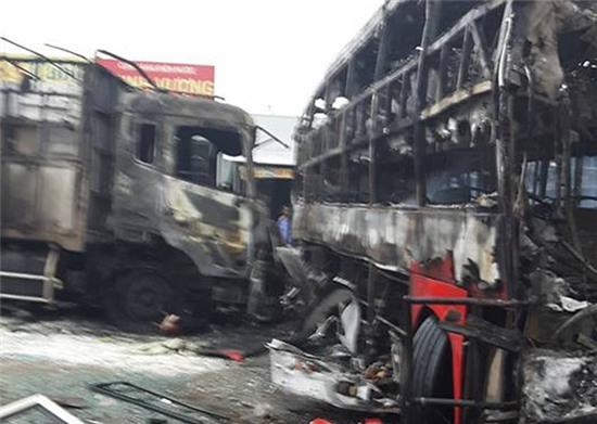 Hien truong tai nan tham khoc, 13 nguoi chet hinh anh 3