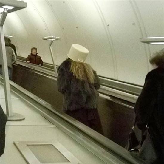 thoi trang khong bao gio "dung hang" chon cong cong hinh anh 3