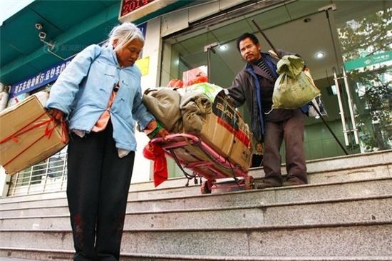 8 câu chuyện có thật về sự hy sinh của cha mẹ chắc chắn sẽ khiến bạn rơi nước mắt - Ảnh 11.