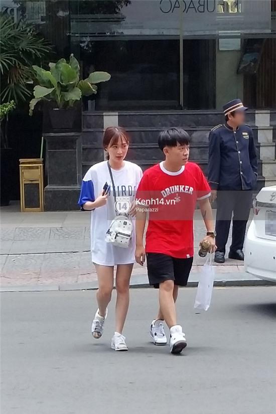 Chùm ảnh: Phở Đặc biệt vào khách sạn cùng SunHT đến sáng mới về - Ảnh 13.