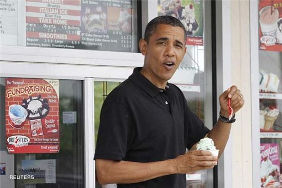 Obama thăm việt nam, Obama đến Việt Nam., Obama, tổng thống Obama, tổng thống Mỹ, Barack Obama, bún chả, món ăn vỉa hè