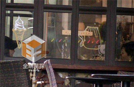 Phong Hành tung ảnh Lâm Tâm Như - Hoắc Kiến Hoa bên nhau không rời - Ảnh 5.