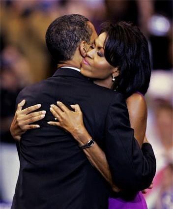 barack-obama-hug.jpg