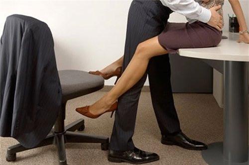 bồ nhí, ngoại tình, công ty, thư ký, mang thai, người thứ ba, ly hôn