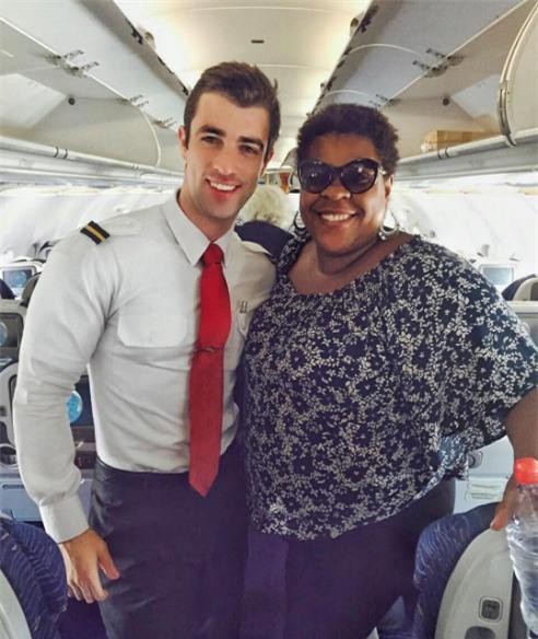 Anh chàng phi công siêu đẹp trai với body 6 múi đang làm dậy sóng Instagram - Ảnh 11.