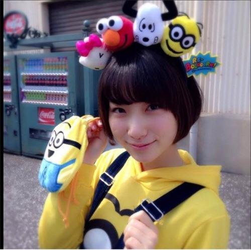 Nữ thần tượng Nhật Bản biến dạng khuôn mặt vì bị fan cuồng tấn công - Ảnh 1.