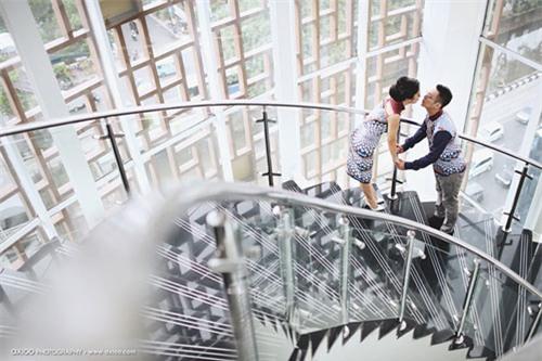 Choáng ngợp đám cưới 'toàn vàng' của tài tử điển trai nhất Indonesia 6