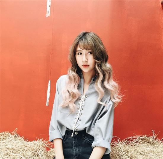 Ngực lép nhưng ai bảo những hot girl này không sexy, cuốn hút? - Ảnh 4.