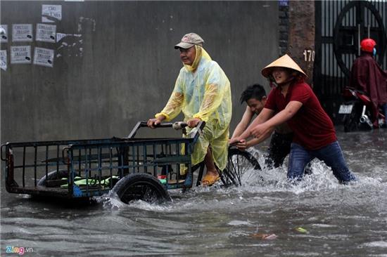 Sai Gon ngap nang sau con mua lon hinh anh 5