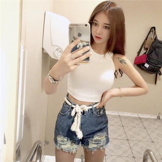 Hot girl số 1 Hàn Quốc: Vừa giàu, vừa đẹp, lại sở hữu số đo vàng: 90 - 60 - 90 - Ảnh 8.