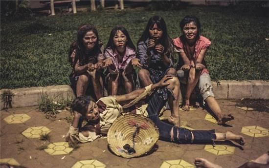 Teen Lang Son nhem nhuoc trong anh ky yeu phien ban an xin hinh anh 9