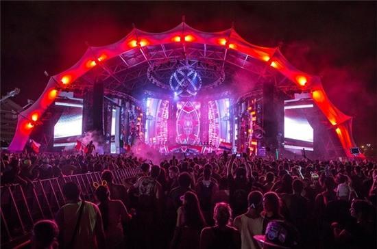 2 nguoi chet, 57 nguoi bi thuong o le hoi am nhac EDM hinh anh 1