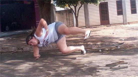 nhung pha tai nan "thon den tan ron" hinh anh 1