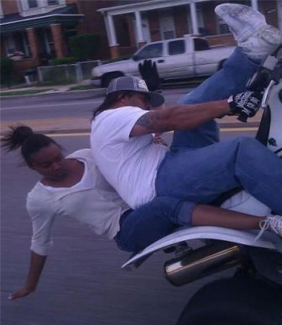 nhung pha tai nan "thon den tan ron" hinh anh 12