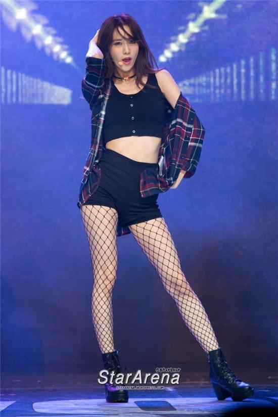 Loạt idol Hàn sexy hết cỡ với crop top sẽ giúp bạn quên đi cái nóng mùa hè - Ảnh 5.