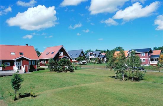 ngoi-lang-thuy-dien-doc-dao-giua-nhat-ban-3