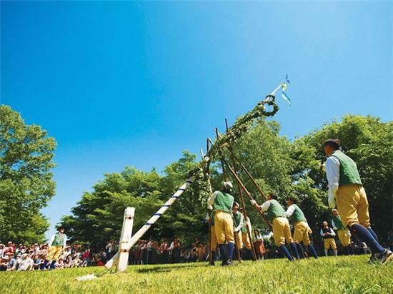 ngoi-lang-thuy-dien-doc-dao-giua-nhat-ban-5