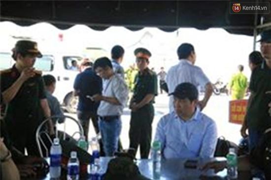 Tiếp tục tìm kiếm 3 nạn nhân còn mất tích trong vụ lật tàu trên sông Hàn - Ảnh 10.