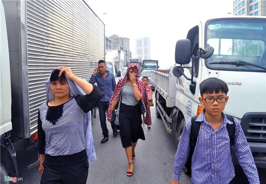 Vanh dai 3 te liet 12 km, tai xe gac chan ngu hinh anh 9