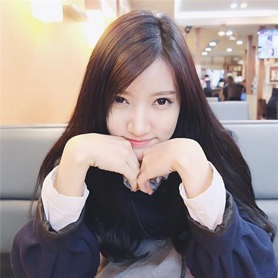 Không thua gì Thái, Hàn, Lào cũng có rất nhiều hot girl xinh đẹp và sang chảnh - Ảnh 21.