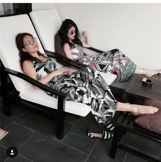 Loạt ảnh chụp với chị gái ruột chứng minh vẻ đẹp của hot girl Lào gốc Việt là do di truyền - Ảnh 10.