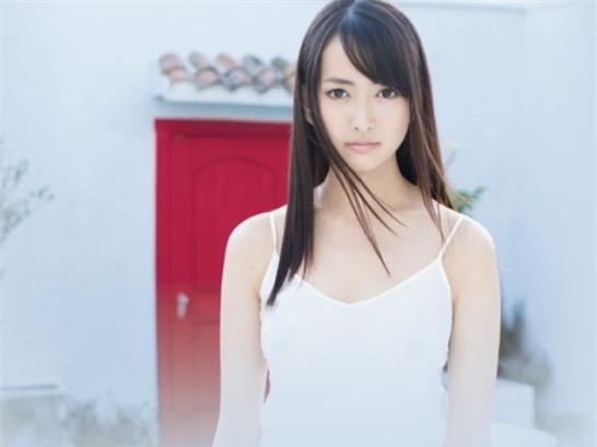 Dien vien goi cam Nhat bi nghi ban dam gia 6.500 USD hinh anh 1