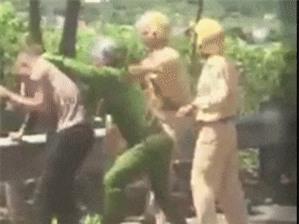 'Canh sat danh nguoi la sai, nhung toi ung ho' hinh anh 1