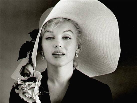 Ngỡ ngàng với bí mật chưa được công bố về nhật kí của Marilyn Monroe