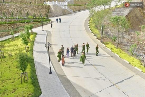 Thi thể du khách người Anh được chuyển về Sa Pa trong sự ngóng chờ mòn mỏi của người thân - Ảnh 15.