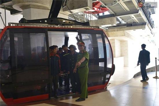 Thi thể du khách người Anh được chuyển về Sa Pa trong sự ngóng chờ mòn mỏi của người thân - Ảnh 9.