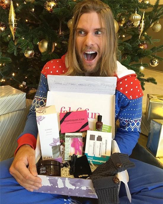 Trào lưu tạo dáng như con gái của các chàng trai