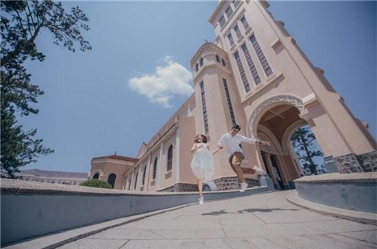 Nức lòng trước bộ ảnh cưới của các cặp đôi nước ngoài ở Việt Nam