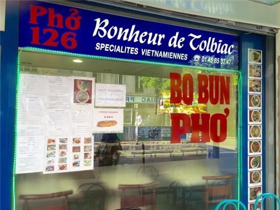 Euro 2016: Thuong thuc pho Viet giua long Paris hinh anh 1