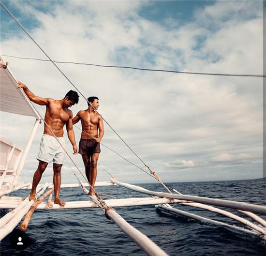 Trai đẹp được mệnh danh là Du khách nóng bỏng nhất Instagram kiếm bộn tiền nhờ đi du lịch - Ảnh 13.