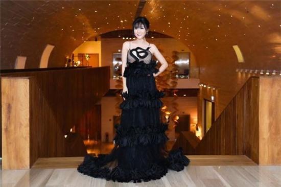 Angela Phương Trinh & Chi Pu hao nửa phần nhan sắc vì váy áo kém xinh - Ảnh 4.