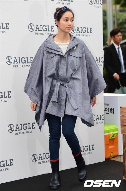 vo-lee-byung-hun-xinh-dep-tai-xuat-sau-mot-nam-o-an-sinh-con-5