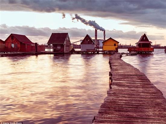 Ve dep tram mac cua ngoi lang noi o Hungary hinh anh 7