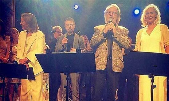 tuoi-gia-co-don-n-dat-cua-co-gai-vang-ban-nhac-abba