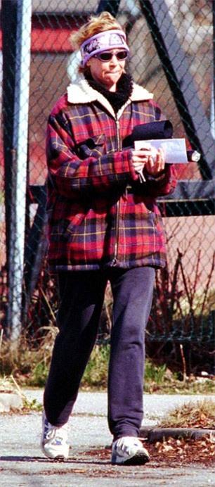 tuoi-gia-co-don-n-dat-cua-co-gai-vang-ban-nhac-abba-4