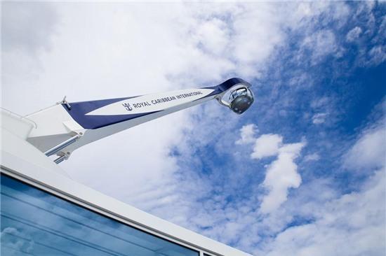 Du thuyen lon nhat chau A lan dau toi Viet Nam hinh anh 5