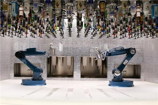 Du thuyen lon nhat chau A lan dau toi Viet Nam hinh anh 12