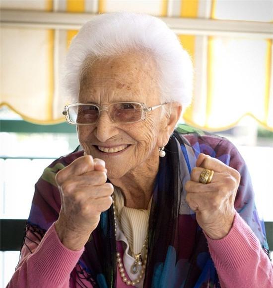 o-noi-song-lau-tram-tuoi-la-chuyen-binh-thuong