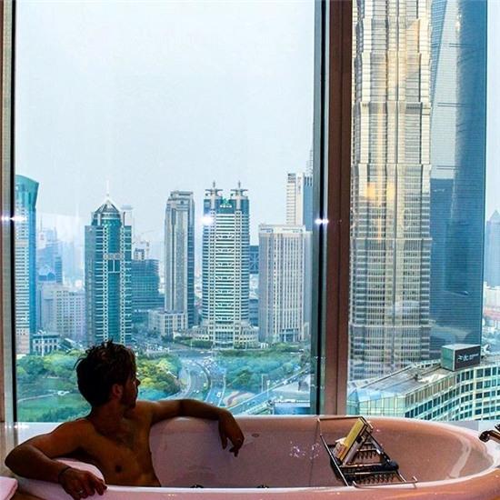 Con trai thu tuong New Zealand tro thanh DJ noi tieng mang hinh anh 11