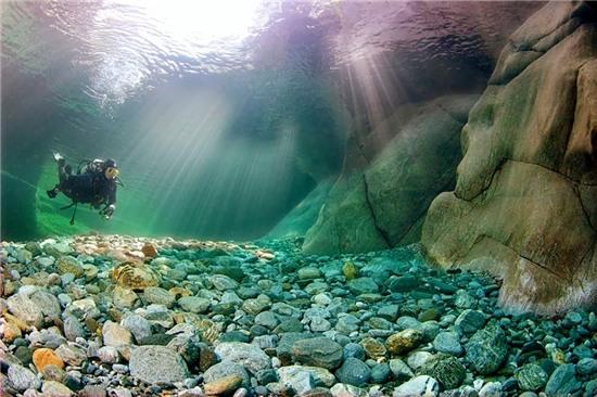 Nhung vung nuoc mat lanh, trong vat nhu khong khi hinh anh 7