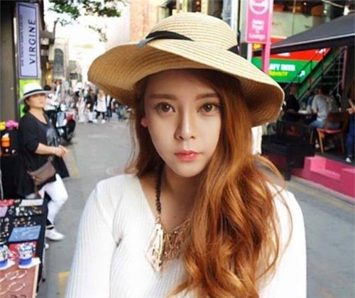 Hot girl ảo giảm 31kg lột xác thành hot girl thực