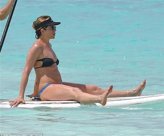 Jennifer Aniston bi nghi mang bau o tuoi 47 hinh anh 2