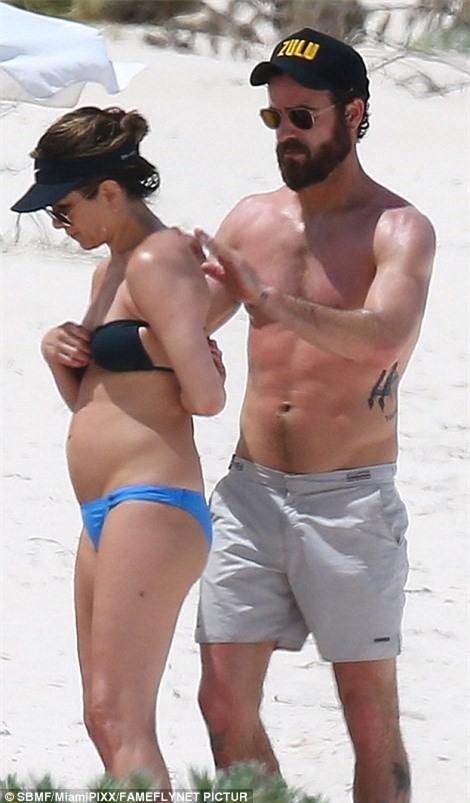 Jennifer Aniston bi nghi mang bau o tuoi 47 hinh anh 5